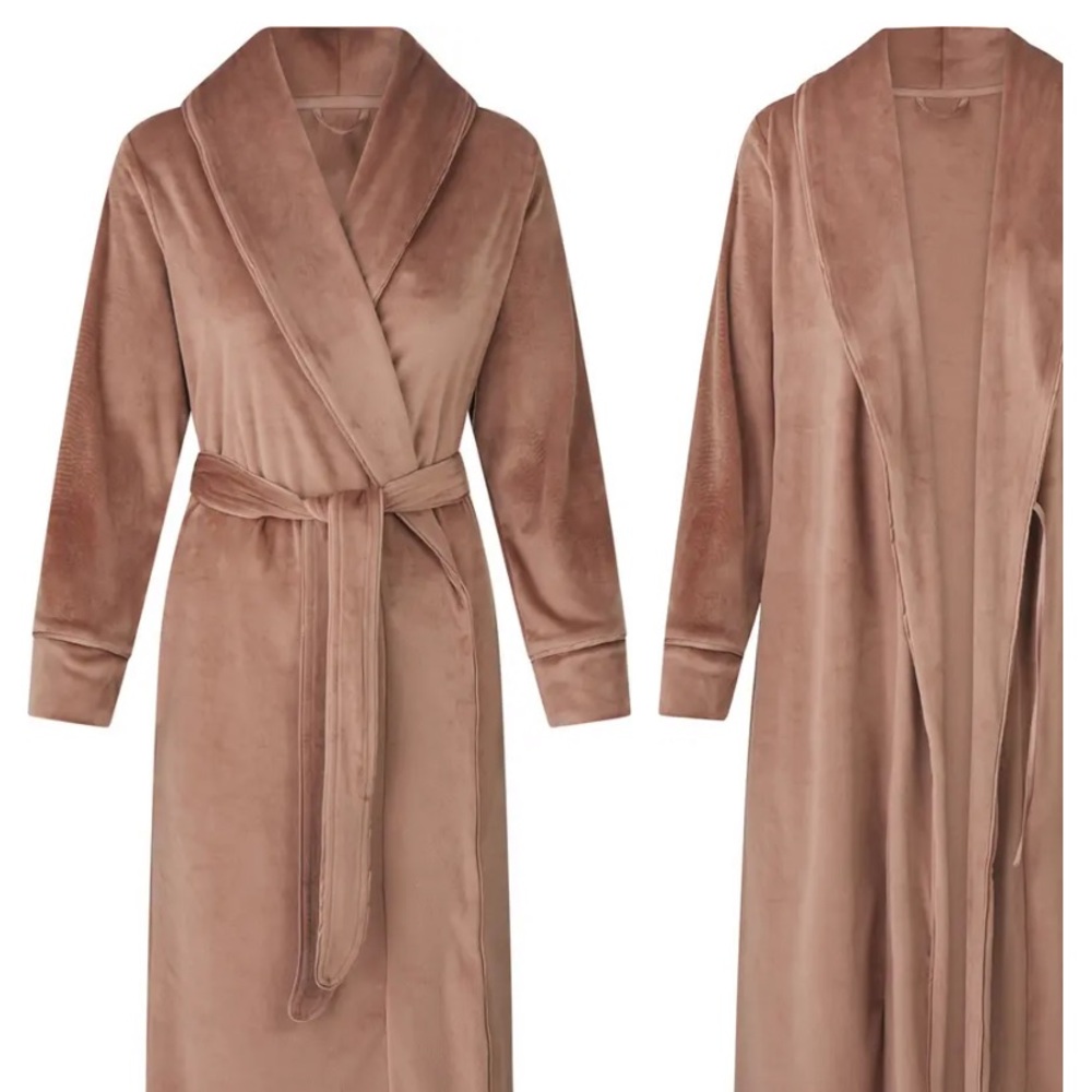 Skims robe